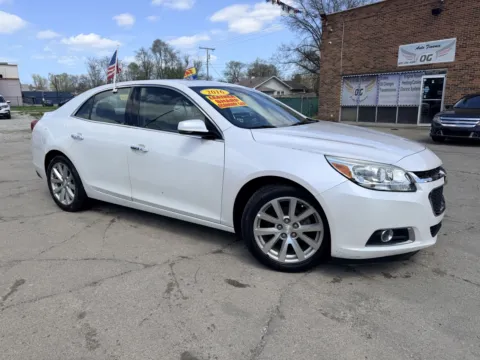 White 2016 Chevrolet Malibu Limited LTZ for sale in Gary, IN