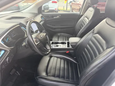 More photos of 2021 Ford Edge at OG Auto Finance, IN