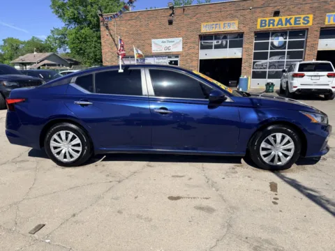 More photos of 2020 Nissan Altima 2.5 S at OG Auto Finance, IN
