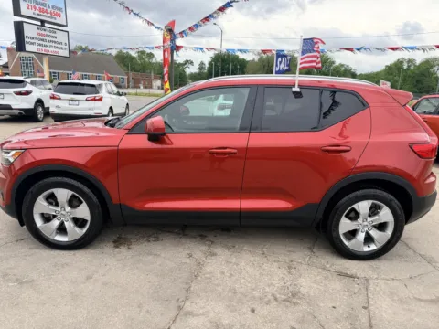 Another view of 2021 Volvo XC40 T4 Momentum for sale in Gary, IN at OG Auto Finance