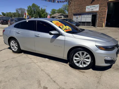 Gray 2022 Chevrolet Malibu LT for sale in Gary, IN