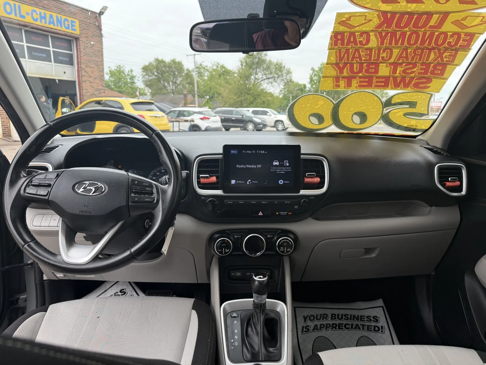 2022 Hyundai Venue SEL - Photo 12