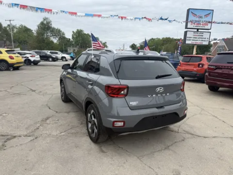 More photos of 2022 Hyundai VENUE SE at OG Auto Finance, IN