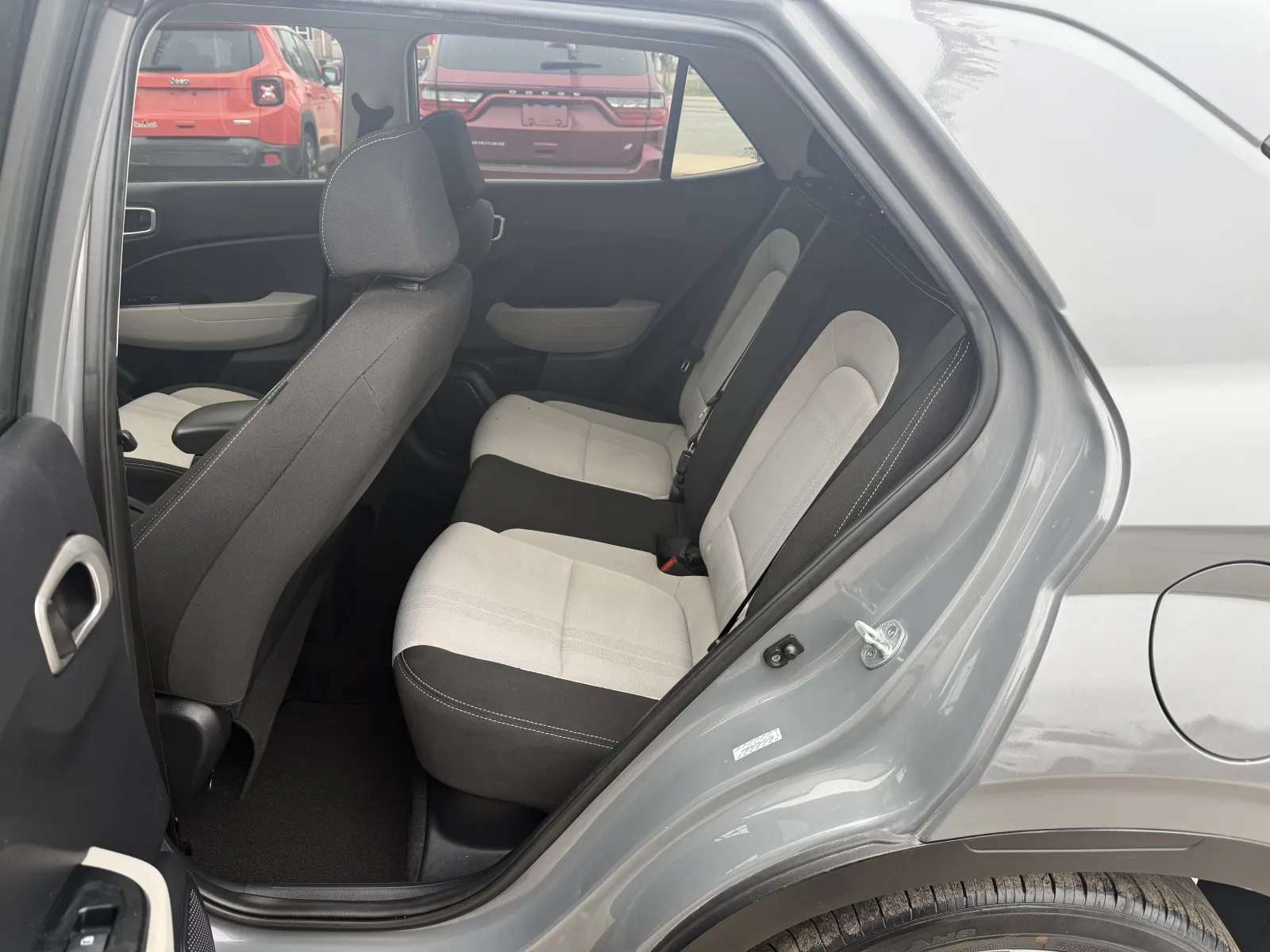 2022 Hyundai Venue SEL - Photo 11