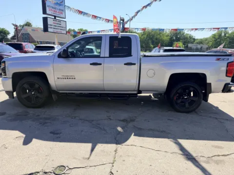 Another view of 2018 Chevrolet Silverado 1500 LT Z71 for sale in Gary, IN at OG Auto Finance