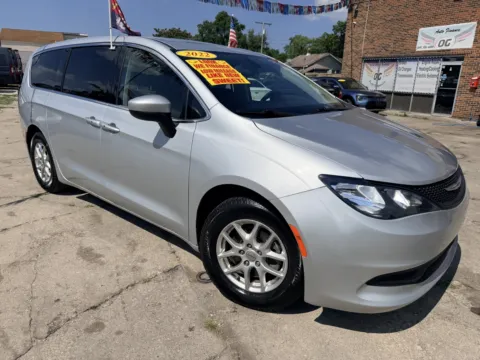 Gray 2022 Chrysler Voyager LX for sale in Gary, IN