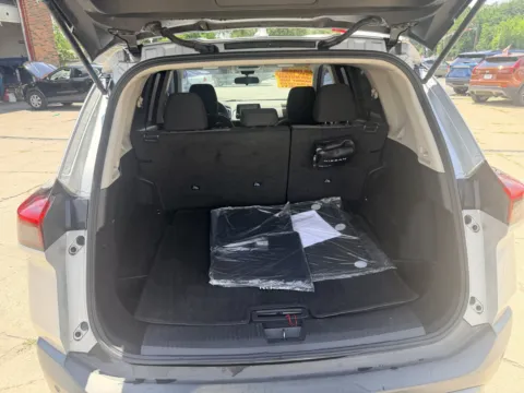 More photos of 2023 Nissan Rogue SV at OG Auto Finance, IN