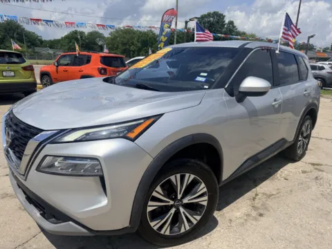 Black 2023 Nissan Rogue SV for sale in Gary, IN