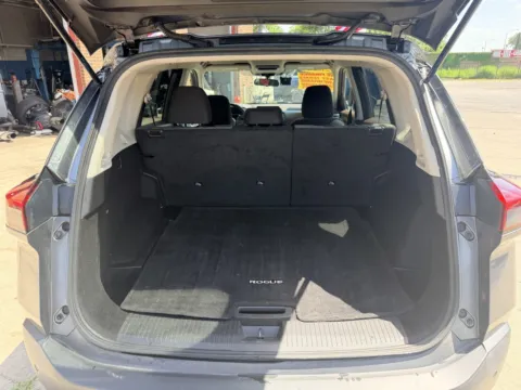 More photos of 2022 Nissan Rogue SV at OG Auto Finance, IN