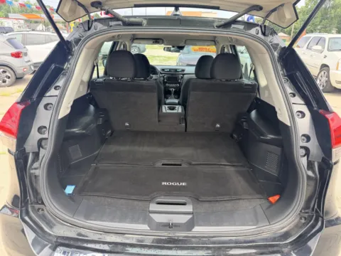 More photos of 2019 Nissan Rogue S at OG Auto Finance, IN