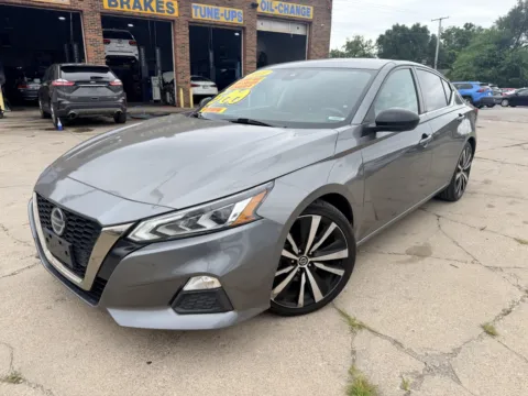 Photos of 2021 Nissan Altima 2.5 SR for sale in Gary, IN at OG Auto Finance