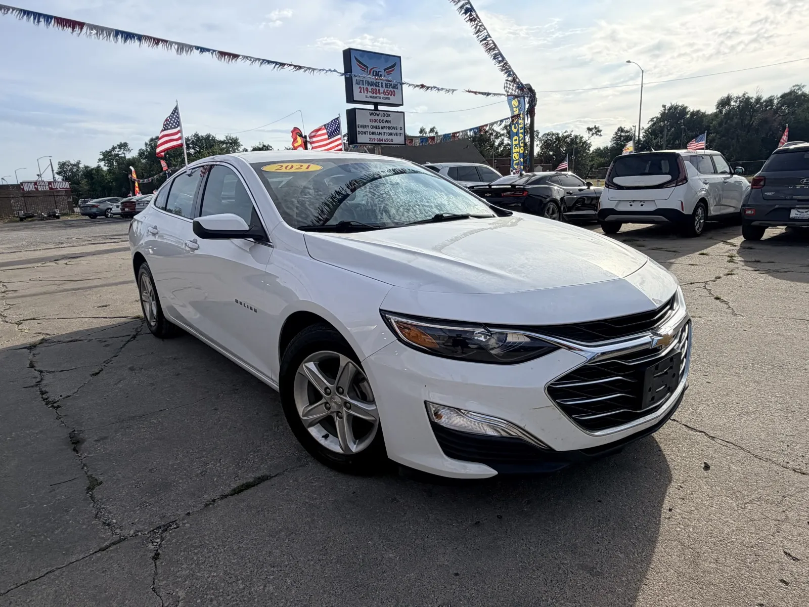 White 2023 Chevrolet Malibu LT for sale in Gary, IN