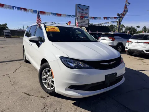 White 2023 Chrysler Voyager LX for sale in Gary, IN
