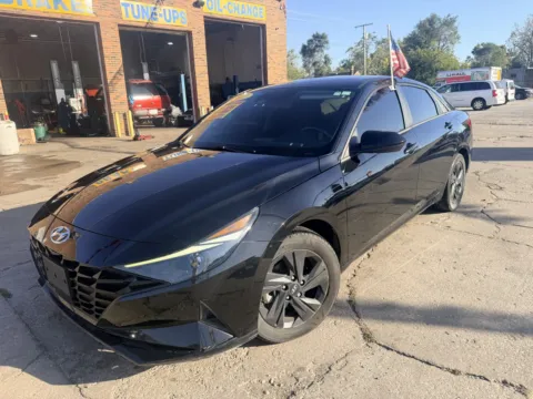 Photos of 2022 Hyundai ELANTRA SEL for sale in Gary, IN at OG Auto Finance