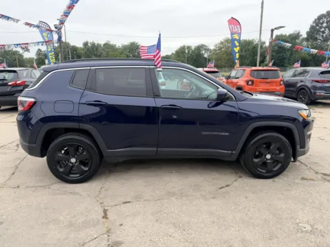 More photos of 2018 Jeep Compass Latitude at OG Auto Finance, IN