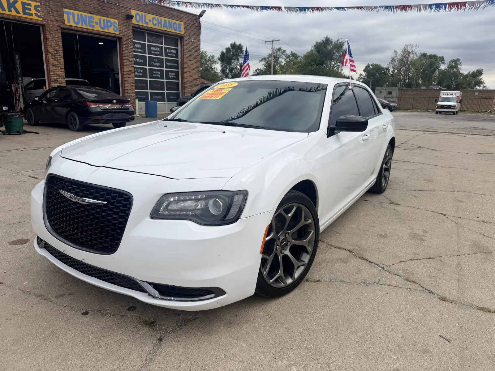 White 2018 Chrysler 300 Touring for sale in Gary, IN