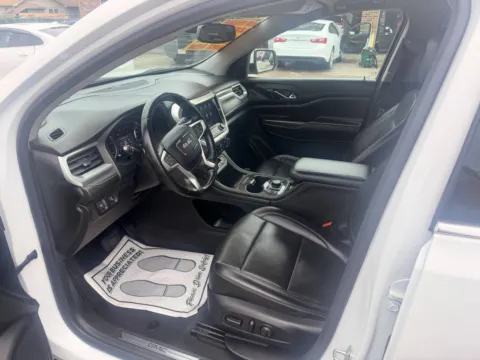More photos of 2023 GMC Acadia SLT at OG Auto Finance, IN
