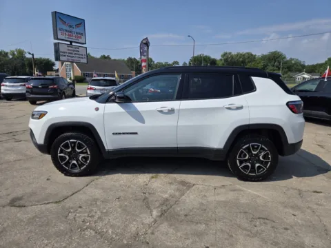Another view of 2025 JEEP COMPASS TRAILHAWK for sale in Gary, IN at OG Auto Finance
