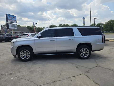 Another view of 2018 GMC Yukon XL SLT for sale in Gary, IN at OG Auto Finance