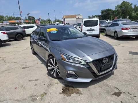 Silver 2020 Nissan Altima 2.5 SR for sale in Gary, IN