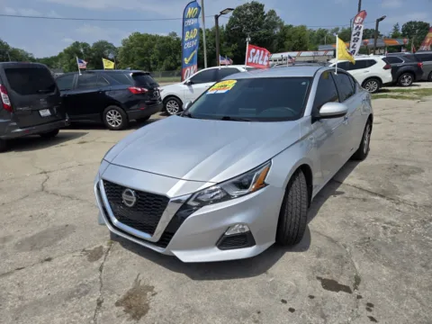 Photos of 2020 Nissan Altima 2.5 S for sale in Gary, IN at OG Auto Finance
