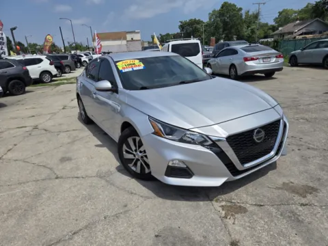 Silver 2020 Nissan Altima 2.5 S for sale in Gary, IN