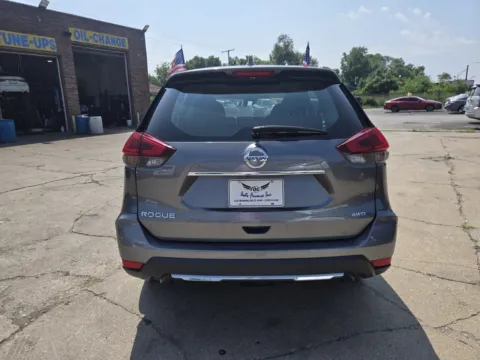 More photos of 2019 Nissan Rogue at OG Auto Finance, IN