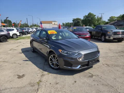 Silver 2019 Ford Fusion SE for sale in Gary, IN
