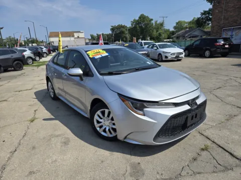 Gray 2021 Toyota Corolla LE for sale in Gary, IN