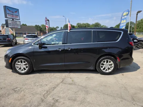 Another view of 2020 Chrysler Pacifica Touring for sale in Gary, IN at OG Auto Finance