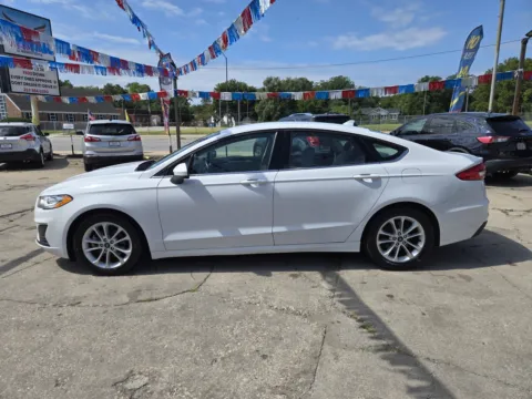 Another view of 2020 Ford Fusion SE for sale in Gary, IN at OG Auto Finance