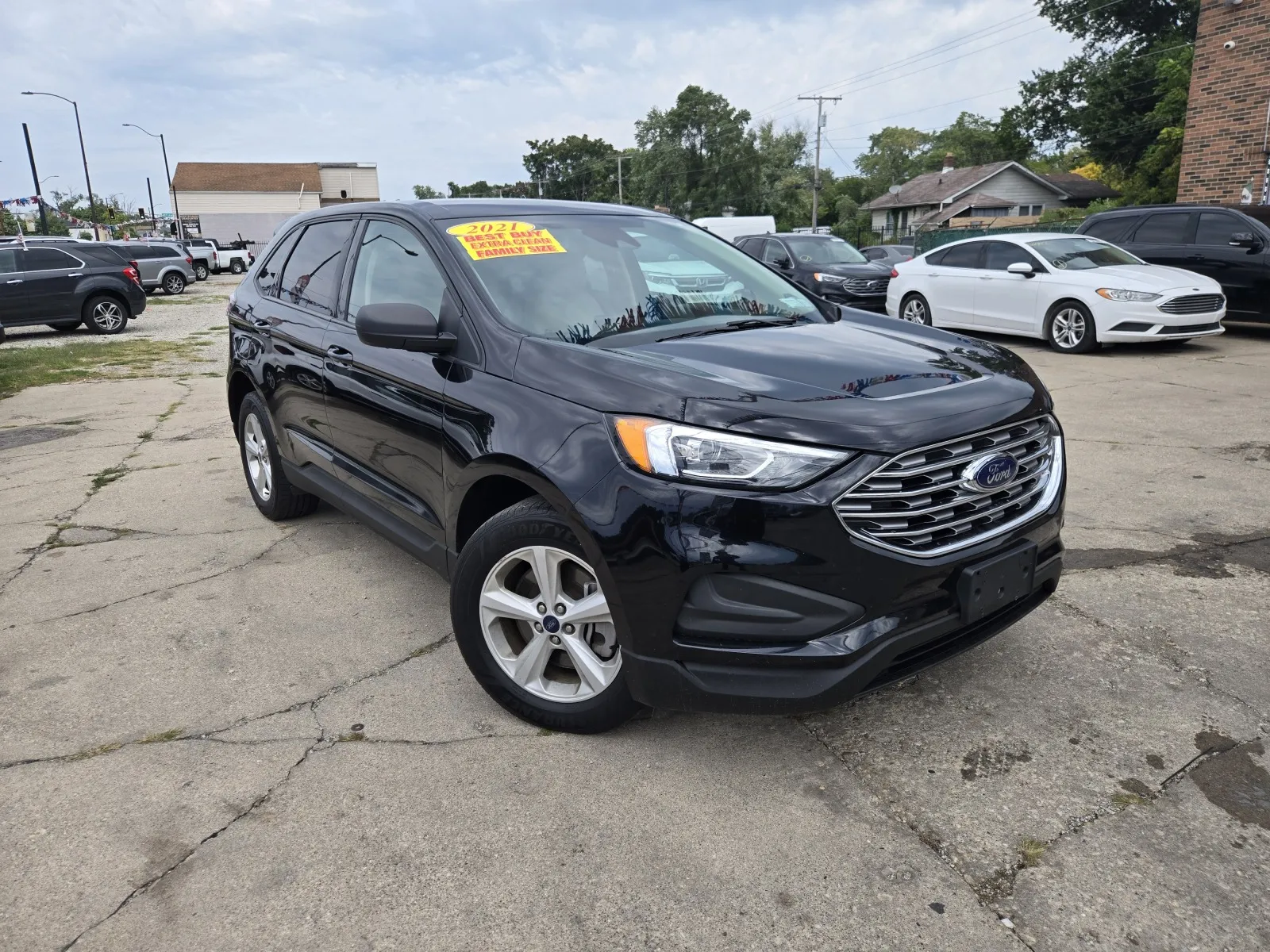 Black 2021 Ford Edge SE for sale in Gary, IN