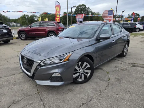 Photos of 2020 Nissan Altima 2.5 S for sale in Gary, IN at OG Auto Finance