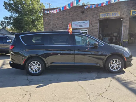 More photos of 2022 Chrysler Voyager LX at OG Auto Finance, IN