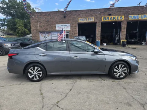 More photos of 2019 Nissan Altima 2.5 S at OG Auto Finance, IN