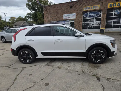 More photos of 2023 Kia Niro EV Wind at OG Auto Finance, IN