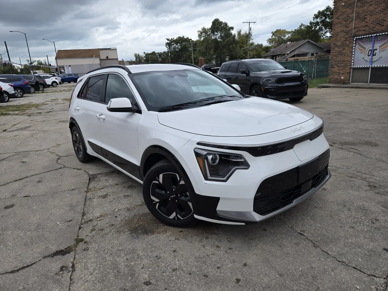 White 2023 Kia Niro EV Wind for sale in Gary, IN
