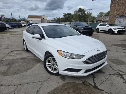 White 2018 Ford Fusion SE for sale in Gary, IN