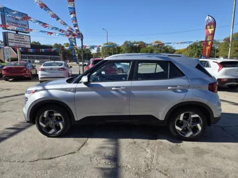 Another view of 2021 Hyundai VENUE for sale in Gary, IN at OG Auto Finance