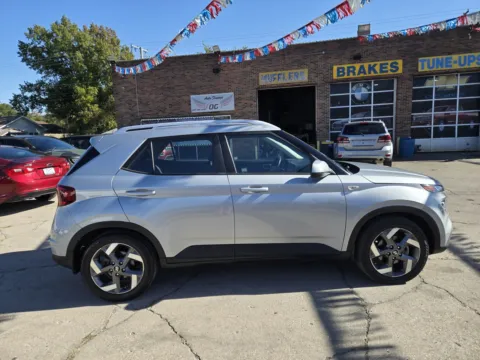 More photos of 2021 Hyundai VENUE at OG Auto Finance, IN