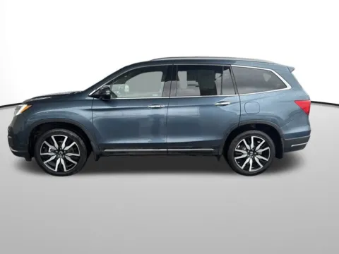 Photos of 2020 Honda Pilot Touring for sale in Moses Lake, WA at Ford of Moses Lake