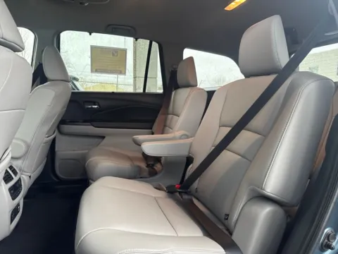 Photos of 2020 Honda Pilot Touring for sale in Moses Lake, WA at Ford of Moses Lake