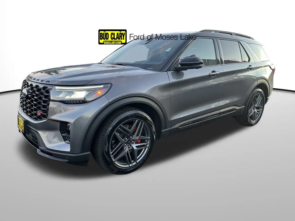 2026 Ford Explorer ST's photo