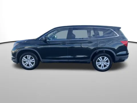 Photos of 2016 Honda Pilot LX for sale in Moses Lake, WA at Ford of Moses Lake