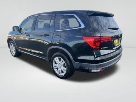 Another view of 2016 Honda Pilot LX for sale in Moses Lake, WA at Bud Clary Ford of Moses Lake