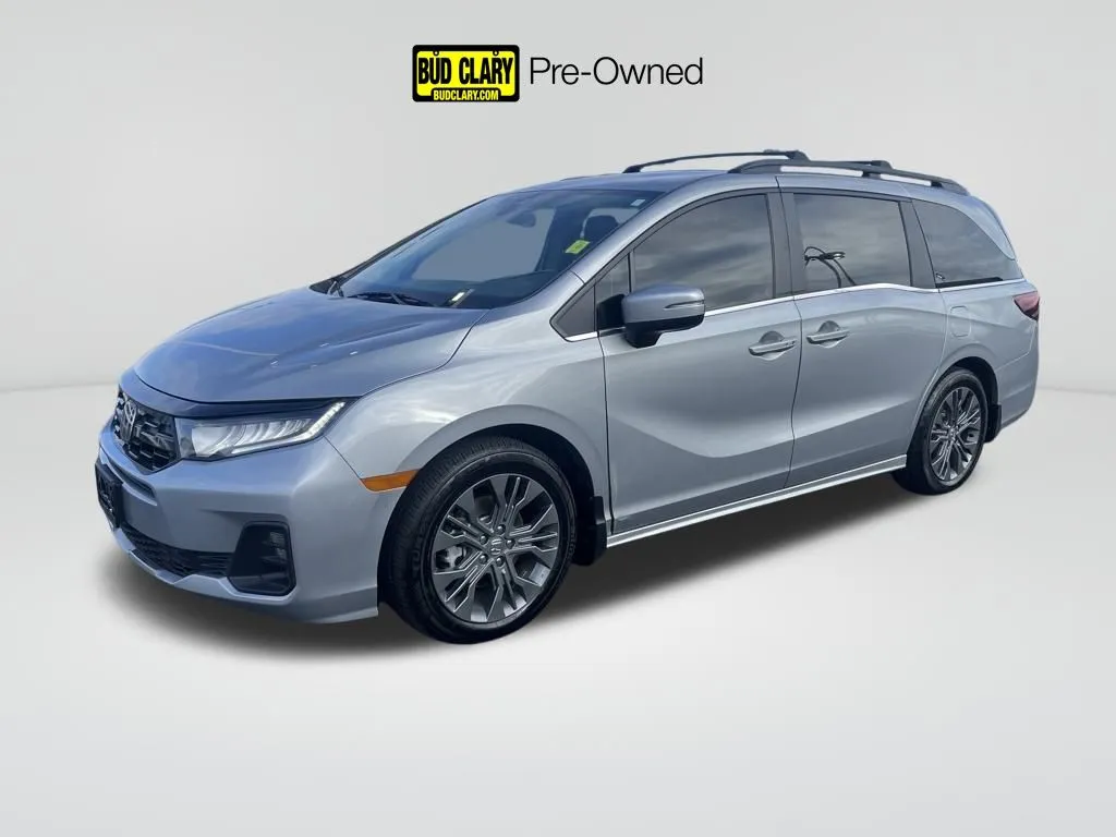 Silver 2025 Honda Odyssey Touring for sale in Moses Lake, WA