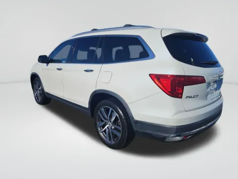 More photos of 2017 Honda Pilot Touring at Bud Clary Ford of Moses Lake, WA