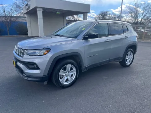 Silver 2022 Jeep Compass Latitude for sale in Moses Lake, WA