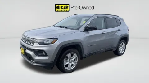Silver 2022 Jeep Compass Latitude for sale in Moses Lake, WA