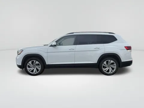 Photos of 2022 Volkswagen Atlas 3.6L V6 SE w/Technology for sale in Moses Lake, WA at Bud Clary Ford of Moses Lake